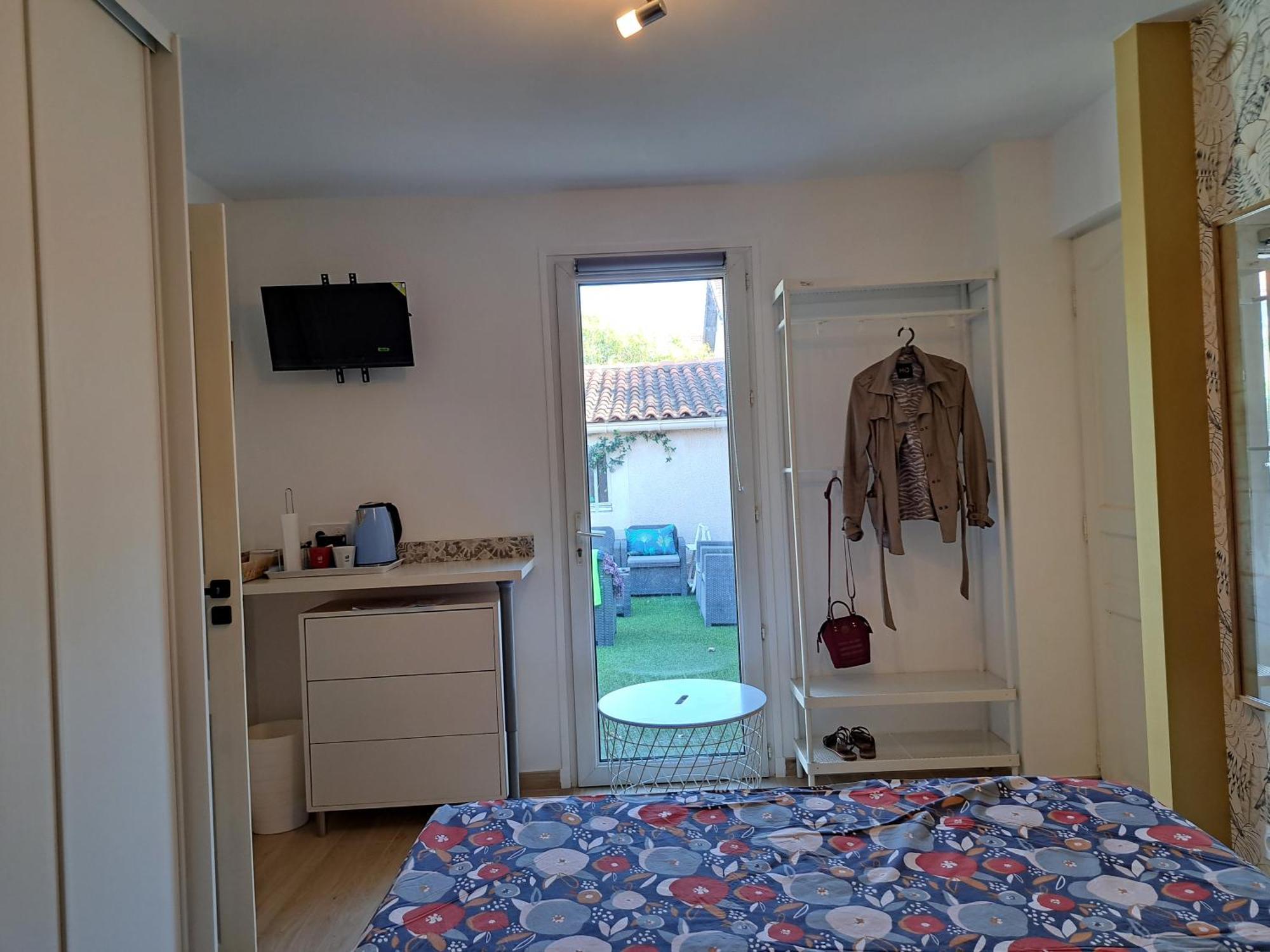 Chez J-jm Homestay Marseille